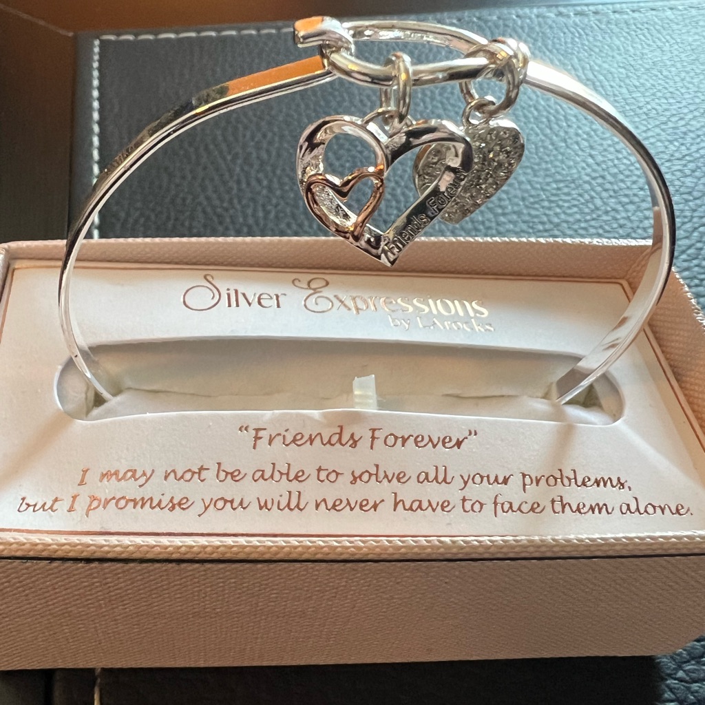 “Friends Forever” Expressions By Larocks Bangle Bracelet